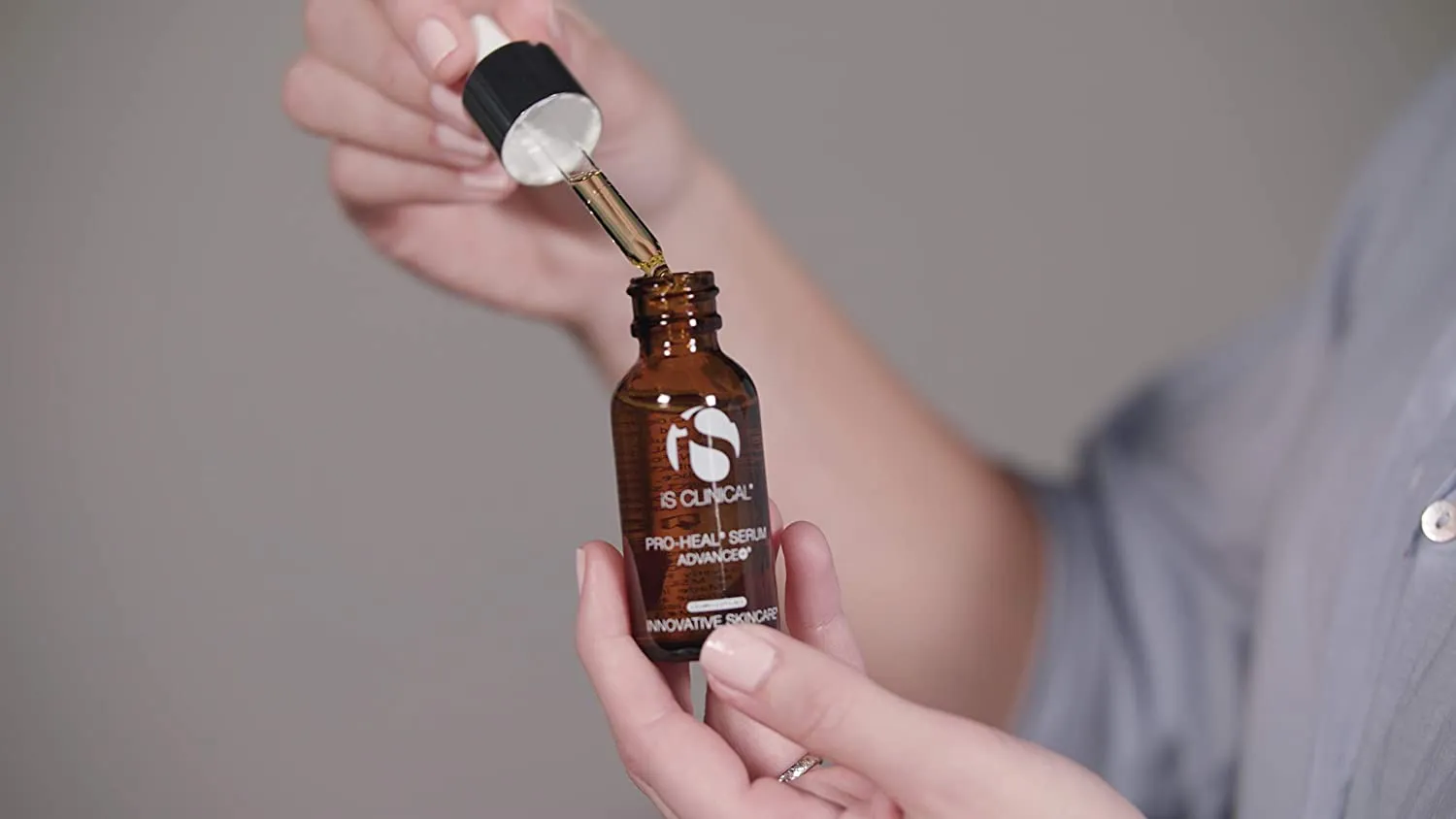 IsClinical Pro-Heal Serum Advance 