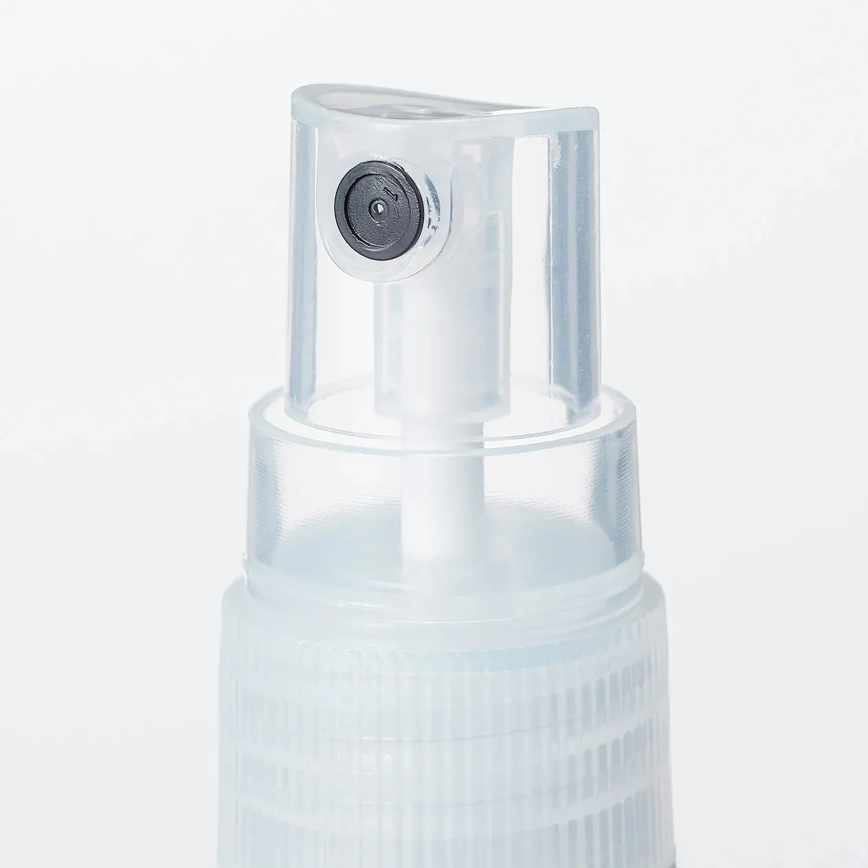 Polyethylene Petit Spray Bottle