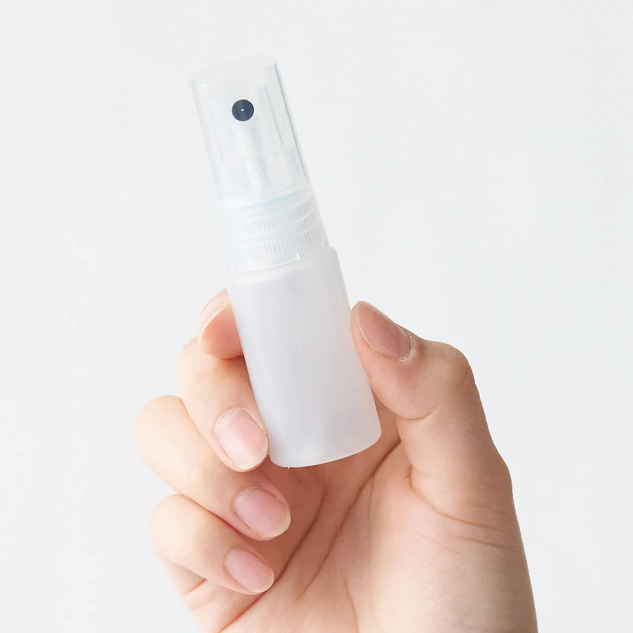Polyethylene Petit Spray Bottle