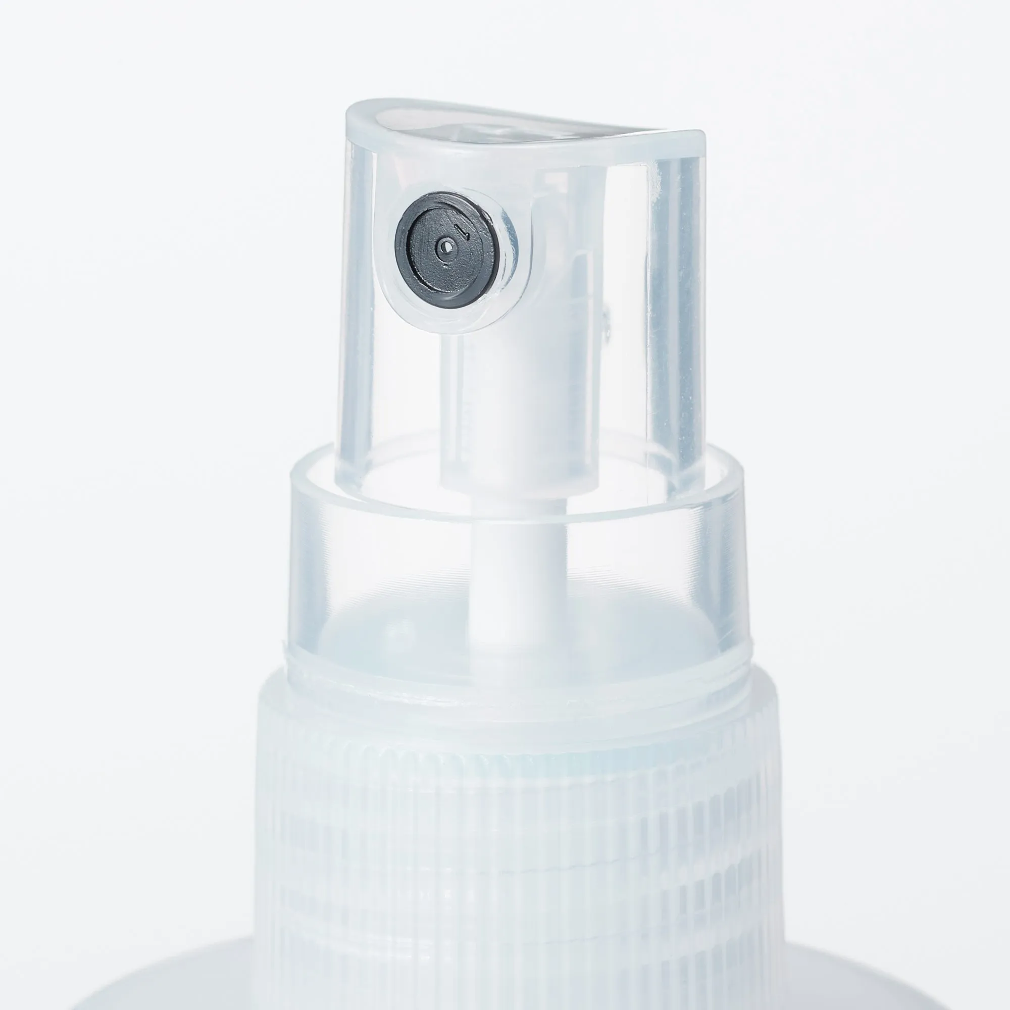Polyethylene Petit Spray Bottle